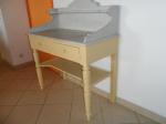 Table de toilette - Miniature